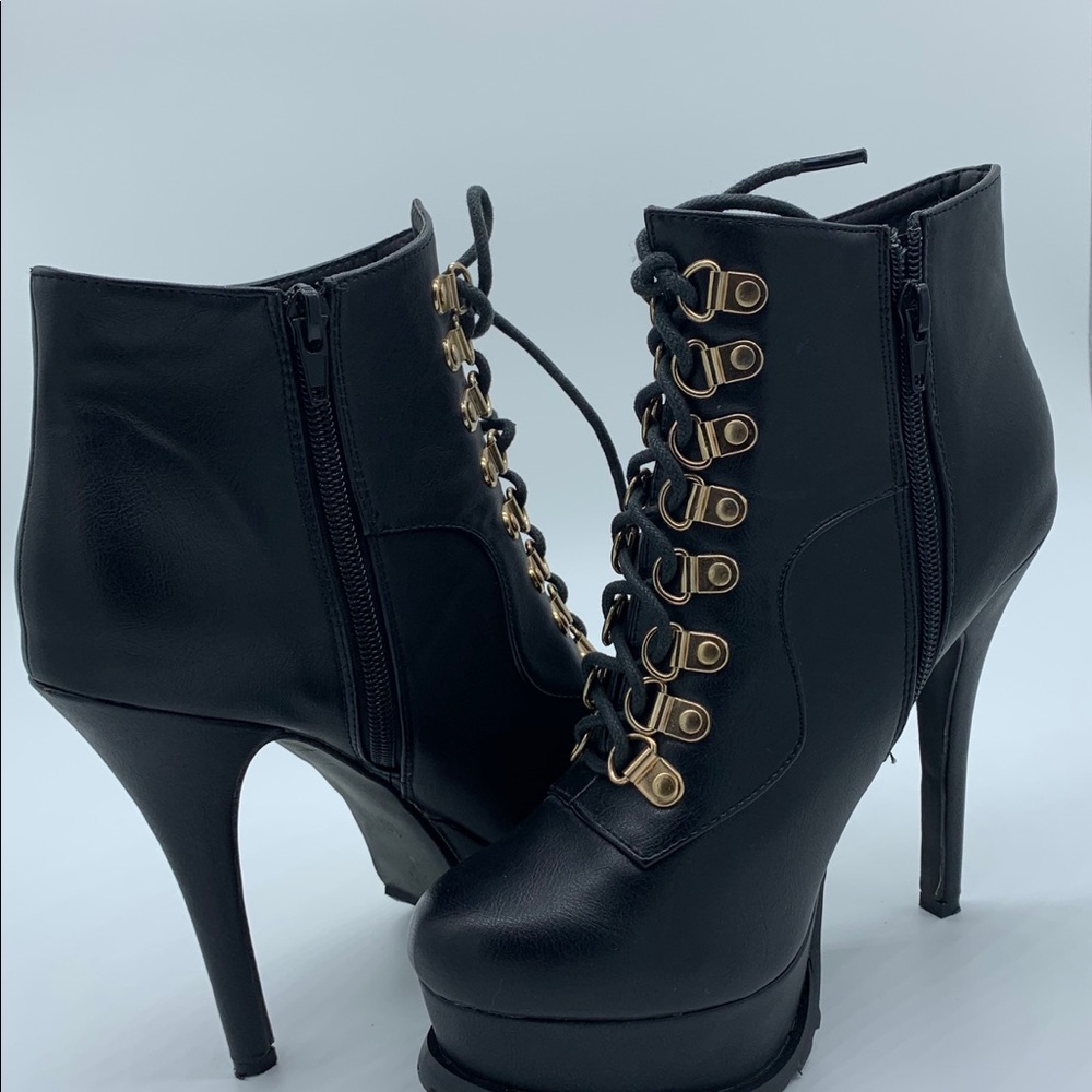 City Snappers Black Leather Heels - Picture 3 of 6